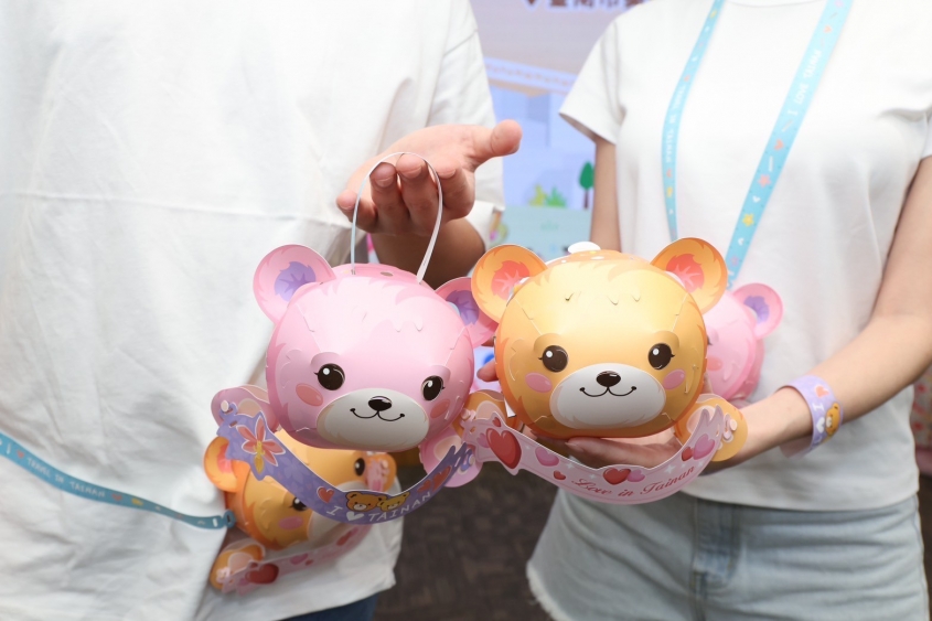 LINE_ALBUM_2025白色情人節熊愛臺南